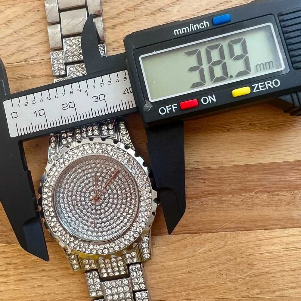 Unbranded Ladies all over rhinestones silver tone fashion watch NEW BATTERY